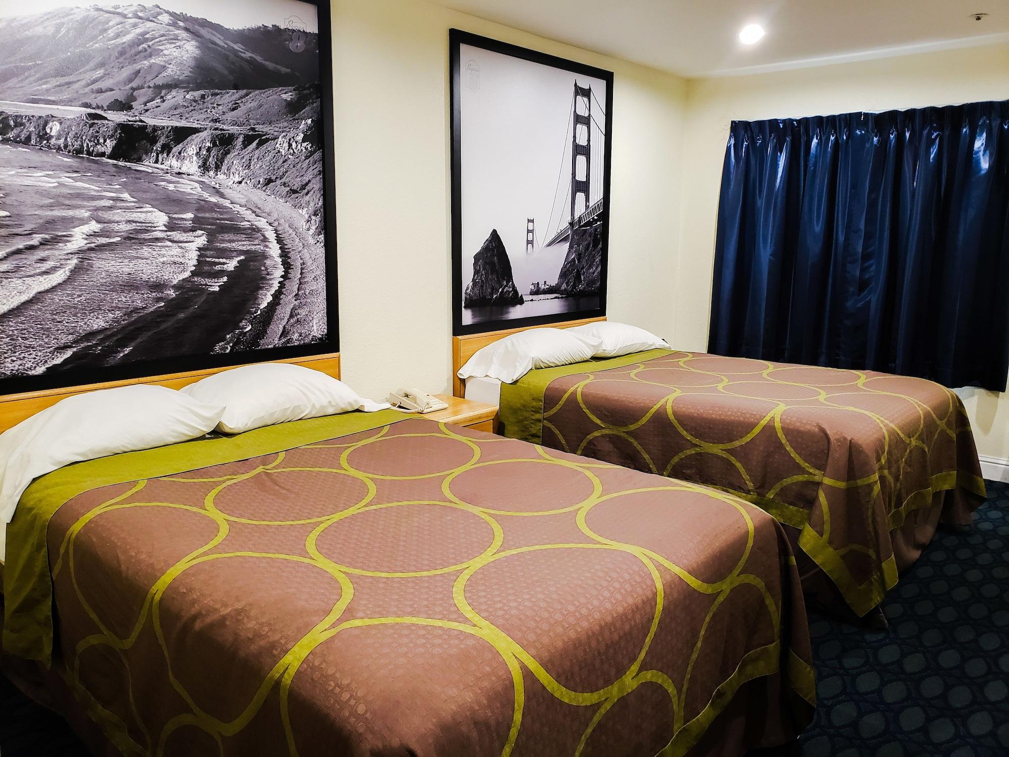 Hotel Super 8 By Wyndham Auburn Exteriér fotografie