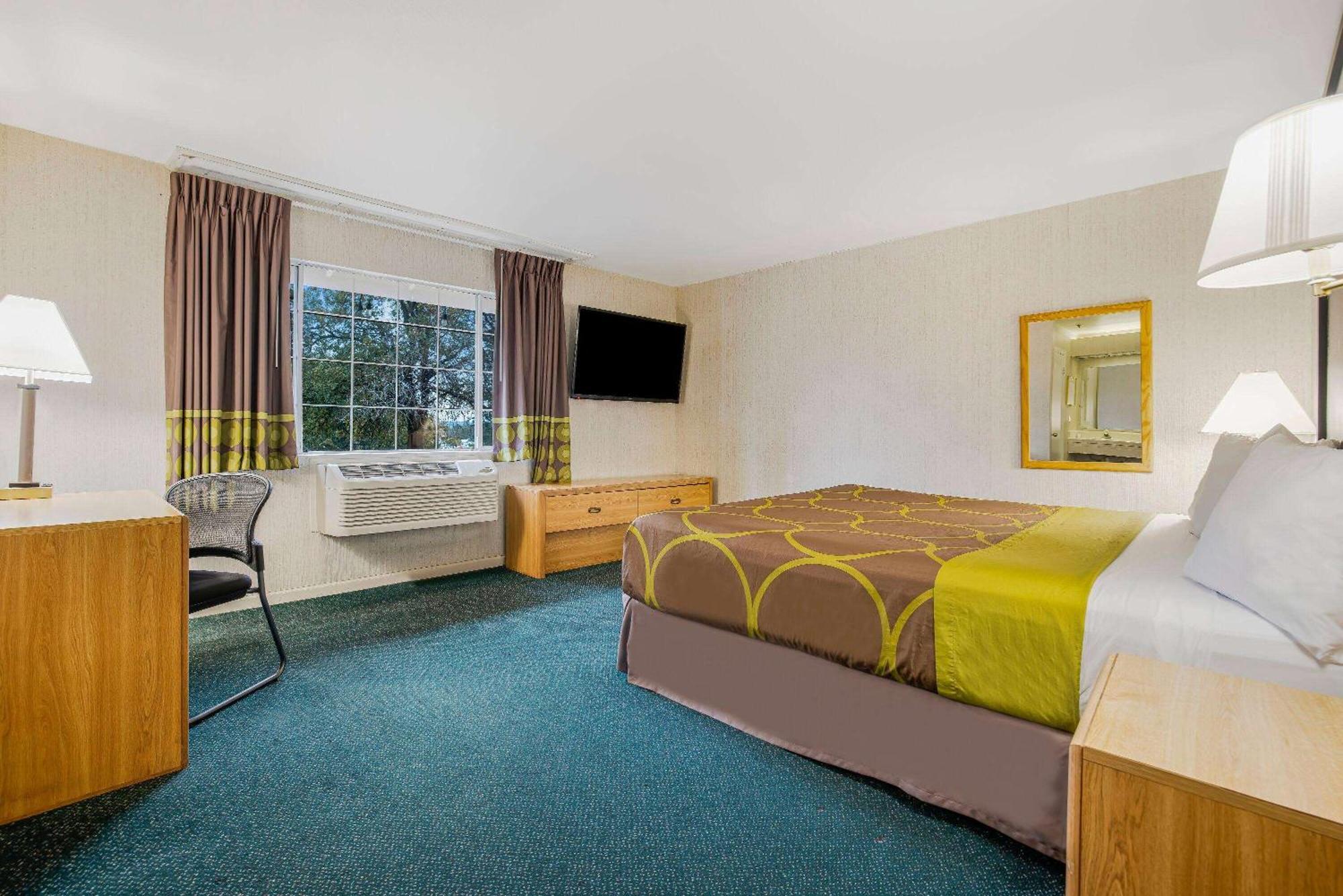 Hotel Super 8 By Wyndham Auburn Exteriér fotografie